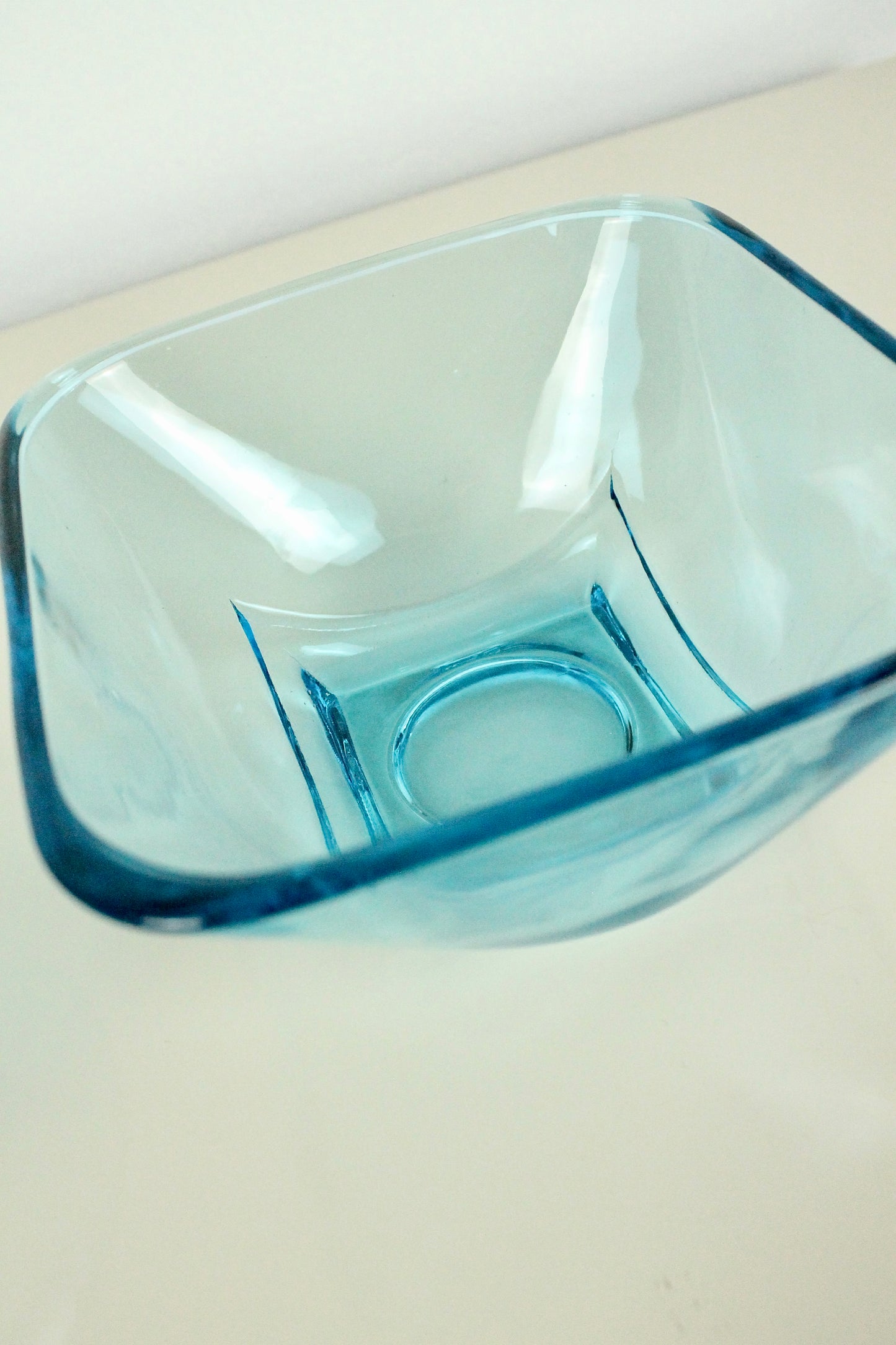 Electric Blue Bowls Set