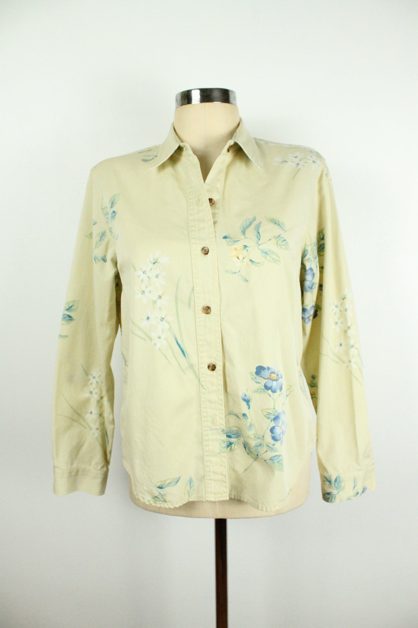 90s Buttercream Floral Button-Up