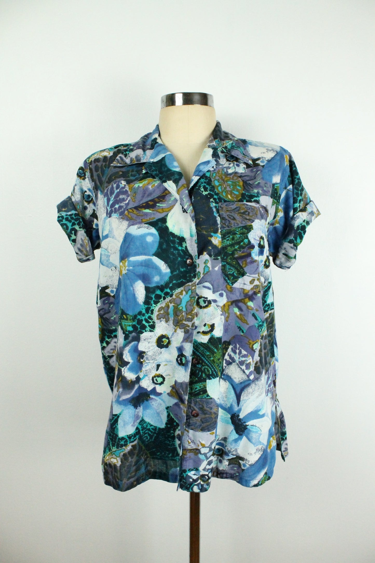 90s Blue Abstract Button-Up